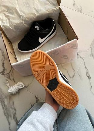 Nike dunk sb black gum 8