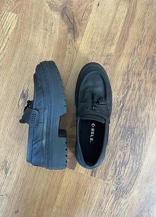 Масивні лофери converse 2