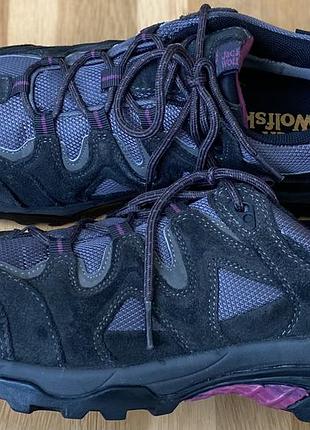 Кросівки jack wolfskin.
