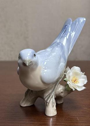 Порцелянова статуетка lladro Ранкова трель.