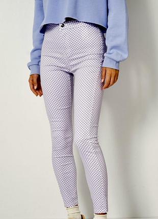Стильні джинси скіні в бузкову клітинку sinsay (high waist skinny)