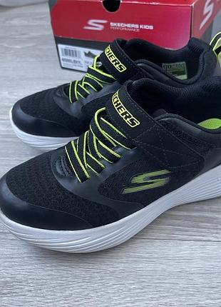 Кросівки на хлопчика skechers