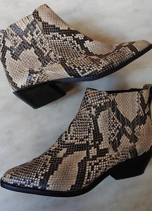 Жіночі шкіряні черевики-козаки asos shoes
