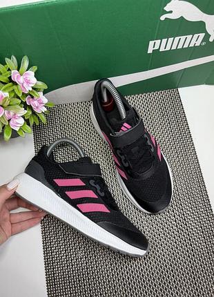 Оригінальні кросівки adidas