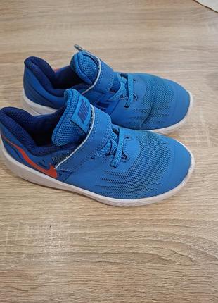 Кроссовки для футбола nike