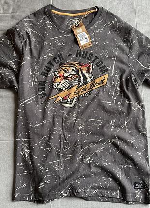 Нова футболка von dutch xl