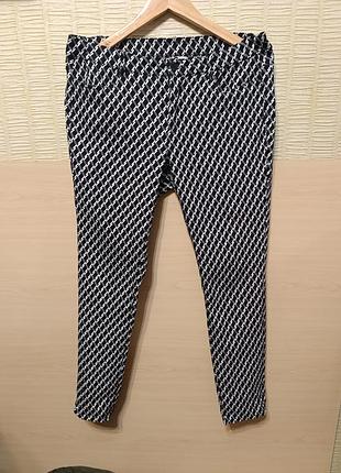 Стильные брюки брюки