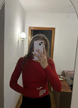 Топ червоний
