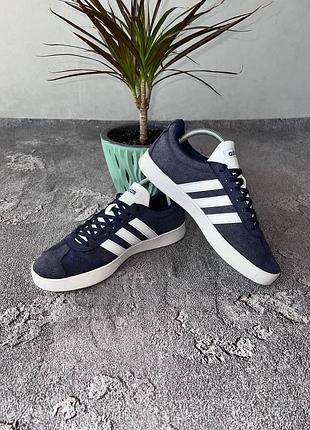 Кроссовки adidas 3