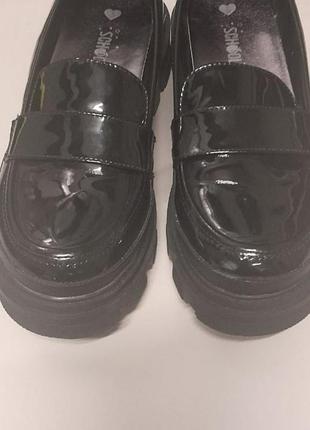 Стильные лакированные лоферы туфли matalan (англия) 37