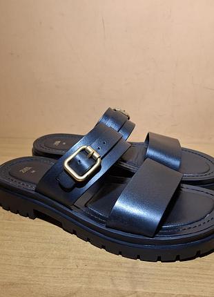 Женские фирменные шлепанцы zara