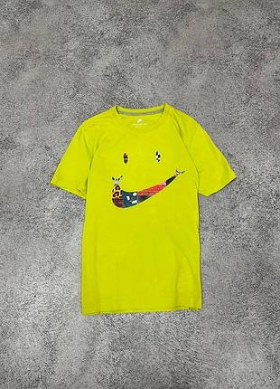 Чоловіча футболка nike s оригінал