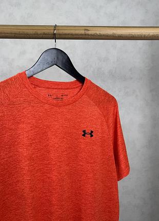 Футболка under armour 4
