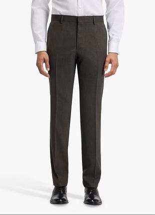 Современные брюки брюки шерстяные hugo boss с манжетом. размер 34.