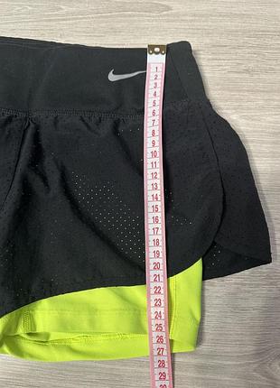 Жіночі бігові шорти nike 6