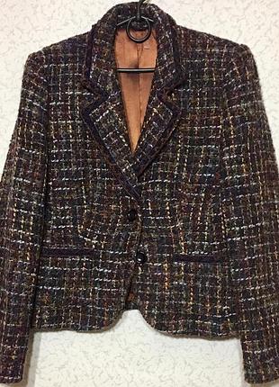 Стильний твідовий жіночий жакет