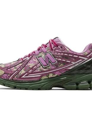 New balance 
кроссовки женские 5