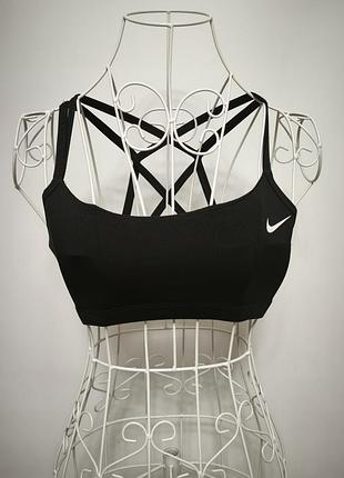 Топ спортивний nike xs