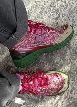 New balance 
кросівки жіночі