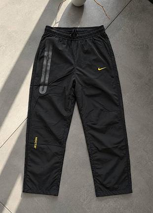 Штани nylon nike, new balance 4