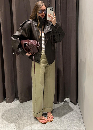 Оливкові джинси baggy з підшитим низом zara