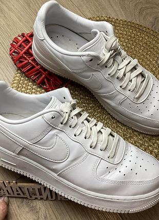 Легендарні  вживані кросівки 44р-28см nike air force 1 low  білі  чоловічі