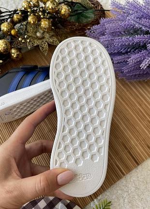 Дитячі кросівки adidas 2