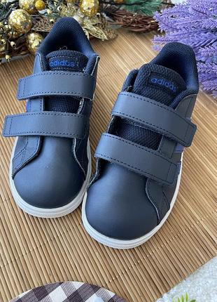 Дитячі кросівки adidas 5