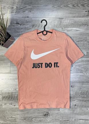 Оригінальна, спортивна футболка - nike