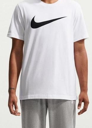 Футболка nike swoosh men 8