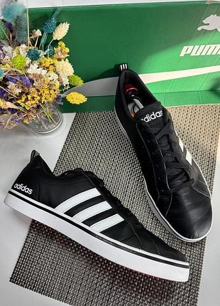 Оригинальные кроссовки adidas