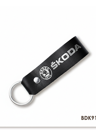 Брелок-петля для авто skoda (чёрный, серебряное тиснение)