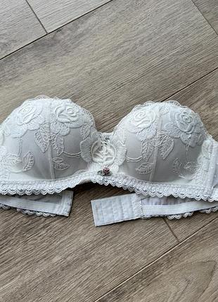 Intimissimi 75b з пушапом, стан чудовий