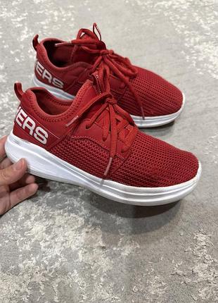Кросівки skechers 35 розмір