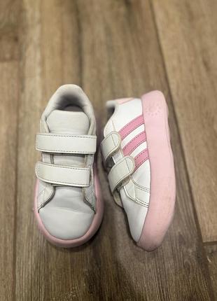 Кросівки adidas