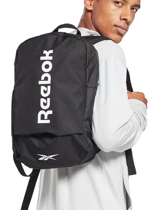 Спортивний рюкзак reebok act core 15 л чорний — компактний міський рюкзак