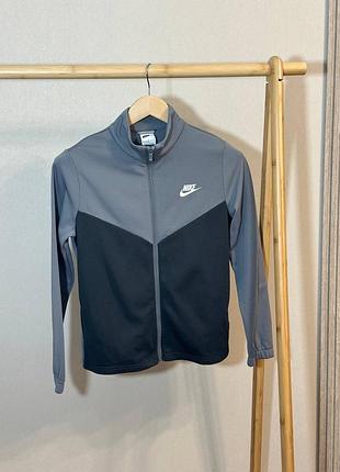 Зіпка nike на зріст 147-158 см