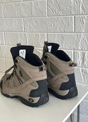 Трекінгові черевики jack wolfskin 6