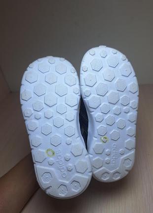 Кросівки adidas 8