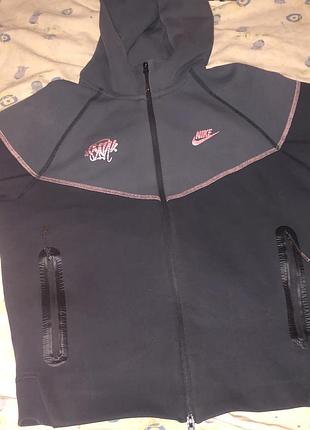 Кофта nike tech fleece x syna world / central cee б/у