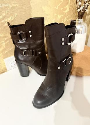 Кожаные ботинки zara в коричневом цвете 2