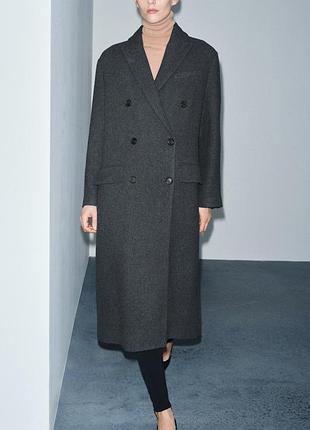 Довге сіре пальто oversize від бренду zara