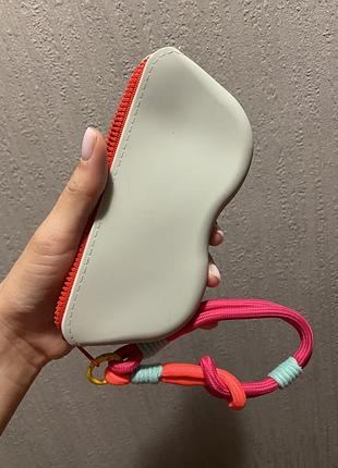 Классный силиконовый чехол для очков