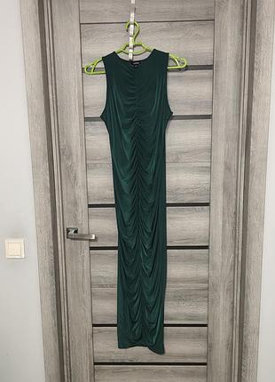 Эффектное изумрудное платье макси с драпировкой boohoo