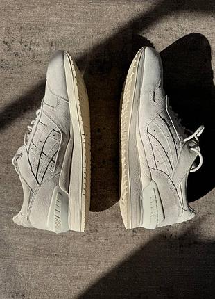 Кросівки чоловічі, asics шкіряні/замшеві, білі, розмір46,5( устілка 29.5 см)