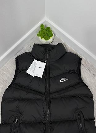 Жилетка/безрукавка nike storm fit 2