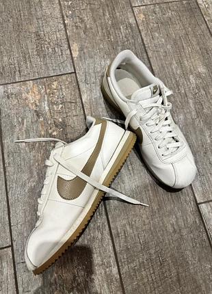 Nike cortez беж 42,5 2
