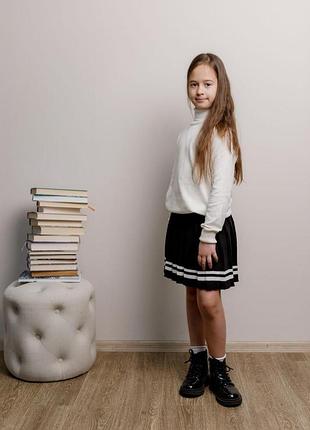 Спiдниця пліссе дитяча чорна зі смужкою art knit