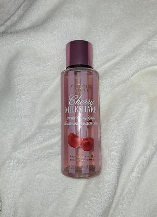 Парфюмированный спрей для тела victoria’s secret cherry milkshake