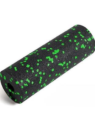 Масажний ролик (роллер) гладкий powerplay pp-4346 mini epp foam roller чорно/зелений (15x5,3см.)